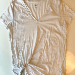Gap V-neck Oversized White Tee, large